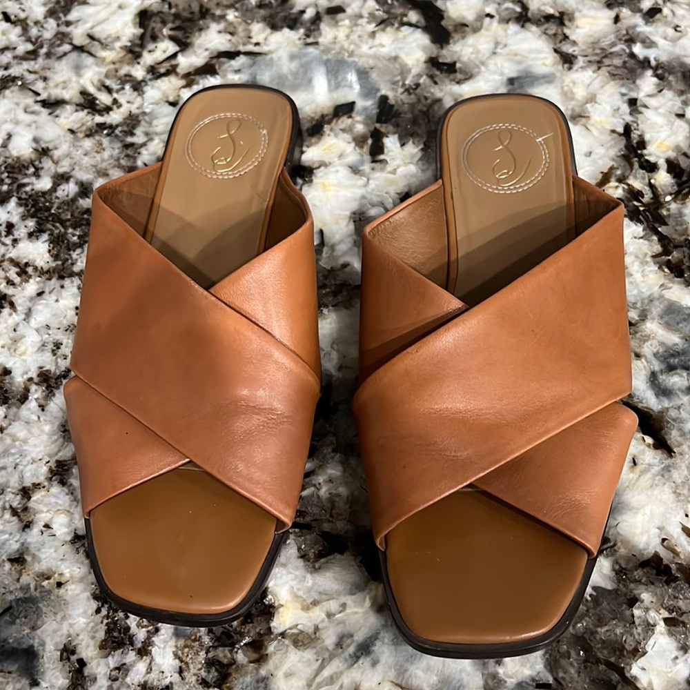 SAM EDELMAN flat leather sandals, size 8.5